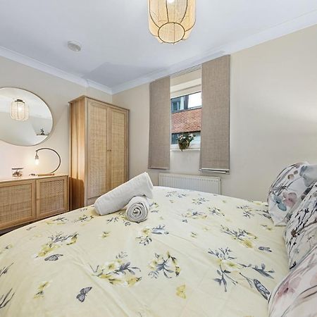 Tranquil 2 Bedroom Apartment Close To St. Paul'S Cathedral London Bagian luar foto